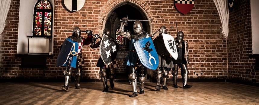 Herosi średniowiecza - pokaz walk rycerskich